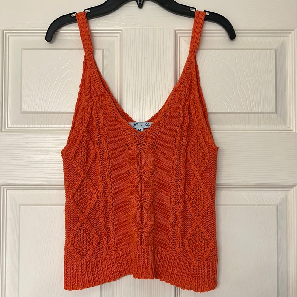 She + Sky Coral Knitted Top